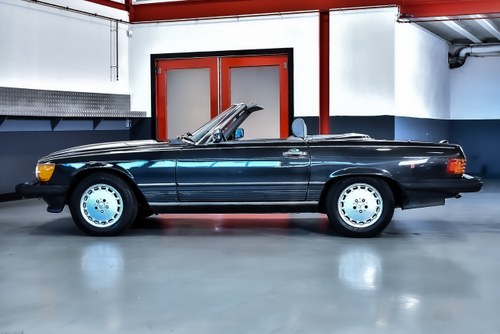 1988 Mercedes-Benz R107 560SL For Sale (picture 21 of 97)