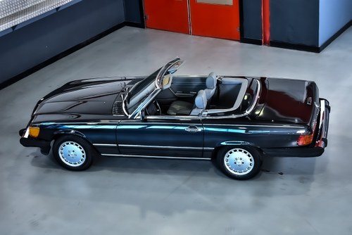 1988 Mercedes-Benz R107 560SL For Sale (picture 24 of 97)