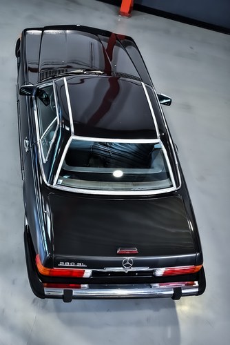 1988 Mercedes-Benz R107 560SL For Sale (picture 35 of 97)