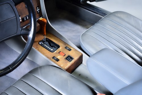 1988 Mercedes-Benz R107 560SL For Sale (picture 40 of 97)