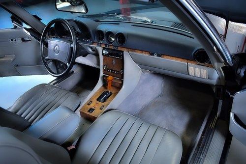 1988 Mercedes-Benz R107 560SL For Sale (picture 52 of 97)