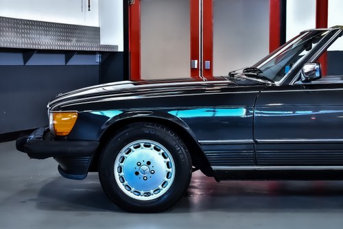 1988 Mercedes-Benz R107 560SL For Sale (picture 77 of 97)