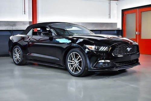 2017 Ford Mustang Convertible 2.3 Ecoboost till salu (bild 1 av 81)