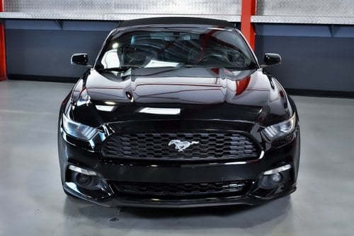 2017 Ford Mustang Convertible 2.3 Ecoboost till salu (bild 2 av 81)