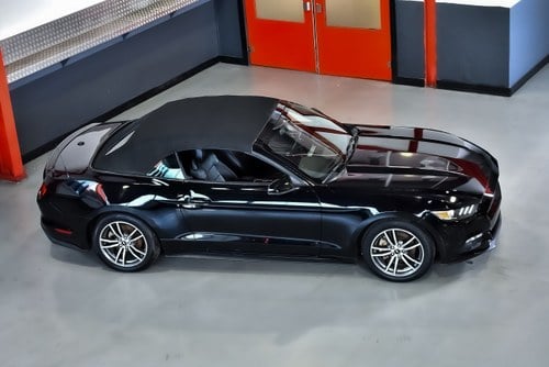 2017 Ford Mustang Convertible 2.3 Ecoboost till salu (bild 11 av 81)