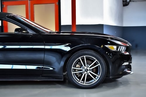 2017 Ford Mustang Convertible 2.3 Ecoboost till salu (bild 58 av 81)