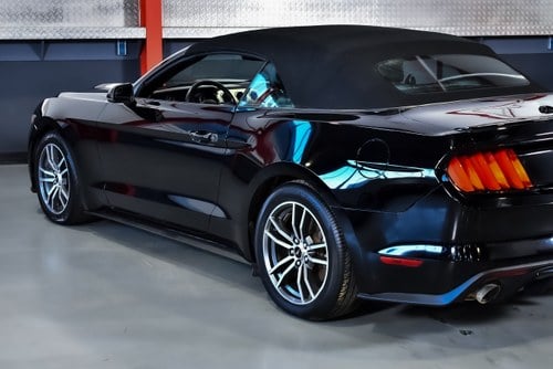 2017 Ford Mustang Convertible 2.3 Ecoboost till salu (bild 68 av 81)