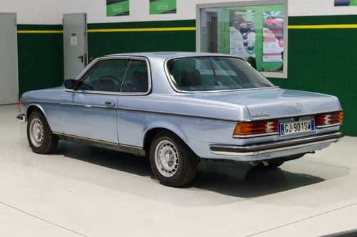 1977 Mercedes-Benz 230C W123 For Sale (picture 6 of 120)