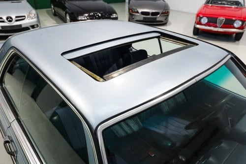 1977 Mercedes-Benz 230C W123 For Sale (picture 65 of 120)