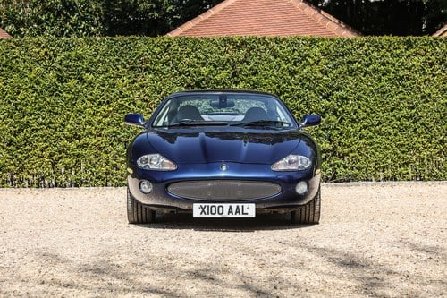 2002 Jaguar XK8 4.2L Coupe X100 For Sale (picture 3 of 122)