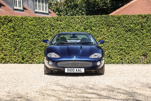 2002 Jaguar XK8 4.2L Coupe X100 For Sale (picture 4 of 122)