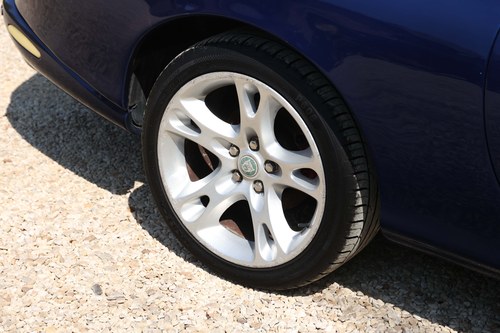 2002 Jaguar XK8 4.2L Coupe X100 For Sale (picture 12 of 122)