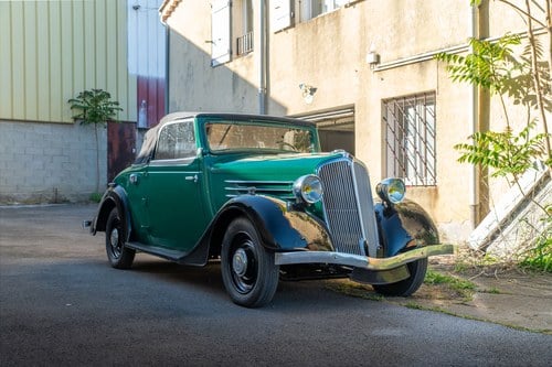 1934 Renault Primaquatre Cabriolet KZ24 à venda (imagem 5 de 101)