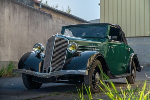 1934 Renault Primaquatre Cabriolet KZ24 à venda (imagem 12 de 101)