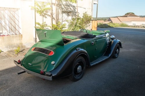 1934 Renault Primaquatre Cabriolet KZ24 à venda (imagem 4 de 101)