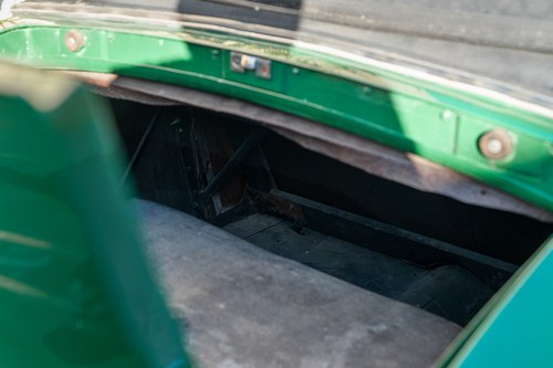 1934 Renault Primaquatre Cabriolet KZ24 à venda (imagem 46 de 101)