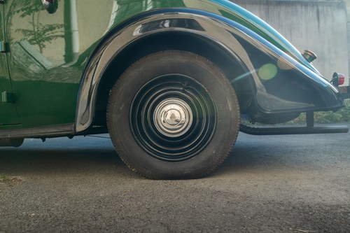 1934 Renault Primaquatre Cabriolet KZ24 à venda (imagem 18 de 101)