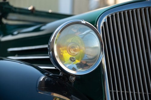 1934 Renault Primaquatre Cabriolet KZ24 à venda (imagem 56 de 101)
