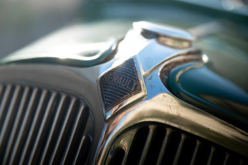 1934 Renault Primaquatre Cabriolet KZ24 à venda (imagem 60 de 101)