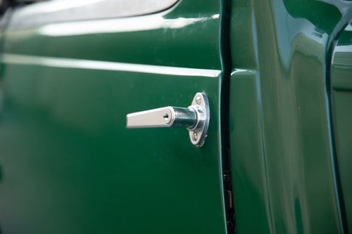 1934 Renault Primaquatre Cabriolet KZ24 à venda (imagem 72 de 101)