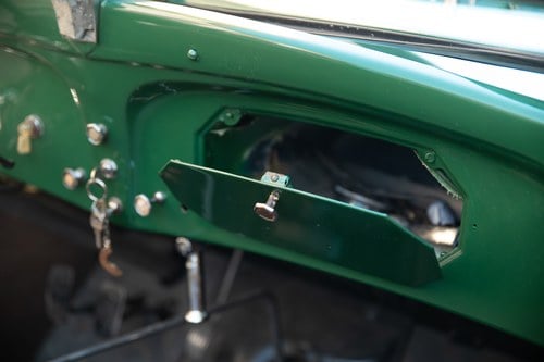 1934 Renault Primaquatre Cabriolet KZ24 à venda (imagem 21 de 101)