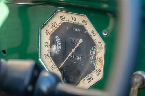 1934 Renault Primaquatre Cabriolet KZ24 à venda (imagem 25 de 101)