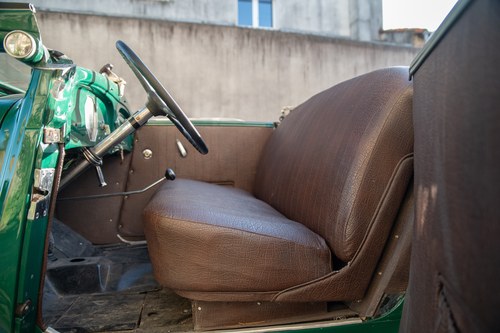 1934 Renault Primaquatre Cabriolet KZ24 à venda (imagem 31 de 101)
