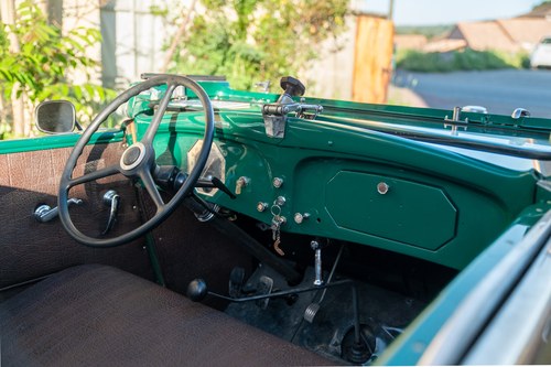 1934 Renault Primaquatre Cabriolet KZ24 à venda (imagem 41 de 101)