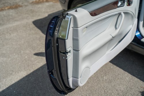 1998 Mercedes-Benz CLK230 Kompressor Cabriolet W208 For Sale (picture 28 of 149)