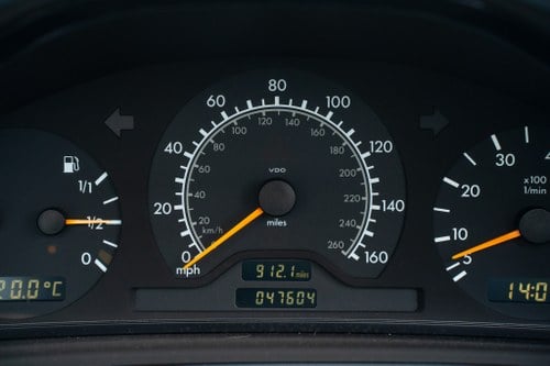1998 Mercedes-Benz CLK230 Kompressor Cabriolet W208 For Sale (picture 43 of 149)