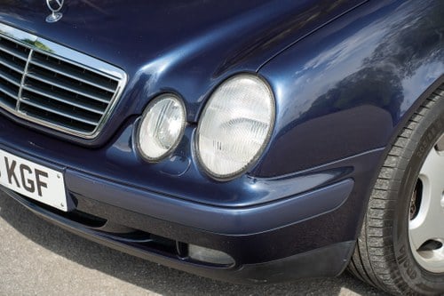1998 Mercedes-Benz CLK230 Kompressor Cabriolet W208 For Sale (picture 59 of 149)