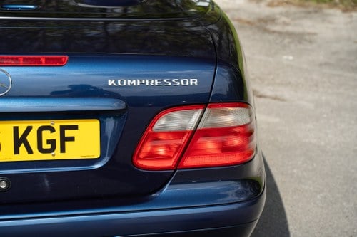 1998 Mercedes-Benz CLK230 Kompressor Cabriolet W208 For Sale (picture 84 of 149)