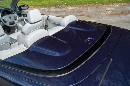 1998 Mercedes-Benz CLK230 Kompressor Cabriolet W208 For Sale (picture 87 of 149)