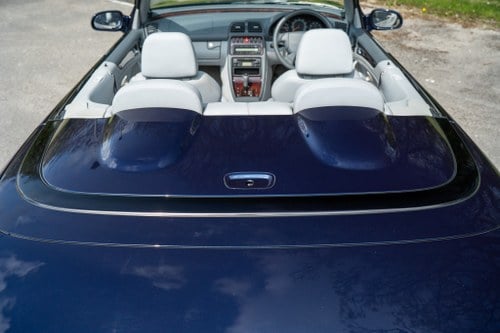 1998 Mercedes-Benz CLK230 Kompressor Cabriolet W208 For Sale (picture 88 of 149)