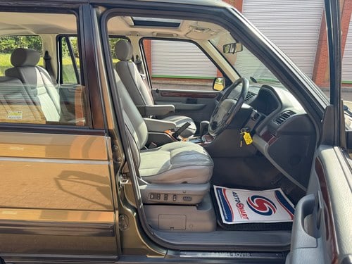 1996 Range Rover P38 4.6 V8 HSE In vendita (immagine 38 di 72)