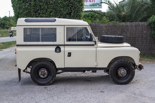 1980 Land Rover Santana Series III 88” For Sale (picture 2 of 40)