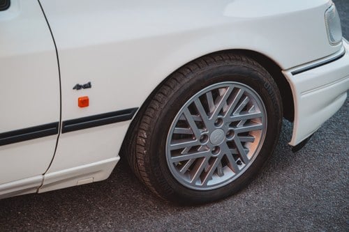 1990 Ford Sierra Sapphire RS Cosworth 4x4 For Sale (picture 11 of 209)