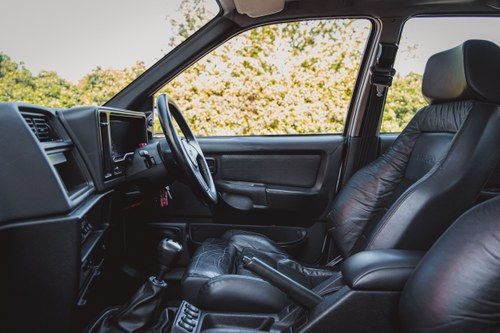 1990 Ford Sierra Sapphire RS Cosworth 4x4 For Sale (picture 61 of 209)
