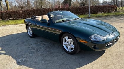 Jaguar XK XK8