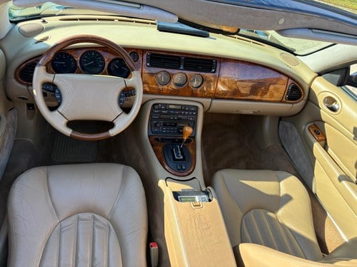 1997 Jaguar XK8 Convertible LHD X100 For Sale (picture 33 of 69)