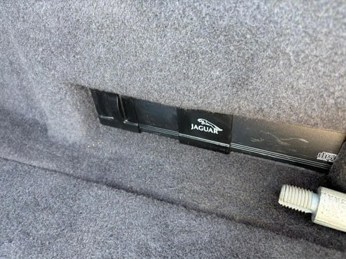 1997 Jaguar XK8 Convertible LHD X100 For Sale (picture 36 of 69)