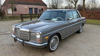 Mercedes 220 220