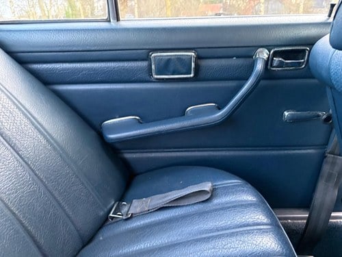 1972 Mercedes-Benz W115 220 LHD For Sale (picture 19 of 83)