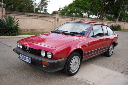 1983 Alfa Romeo GTV 2.0 For Sale (picture 2 of 45)