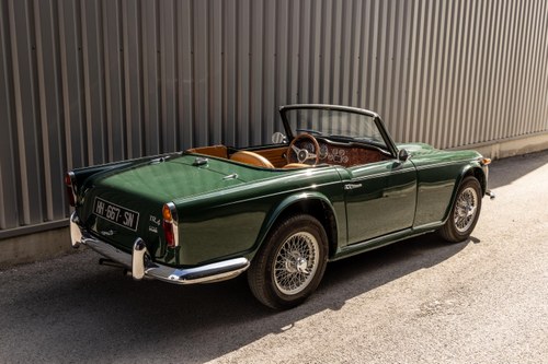 1967 Triumph TR4A IRS à venda (imagem 10 de 52)