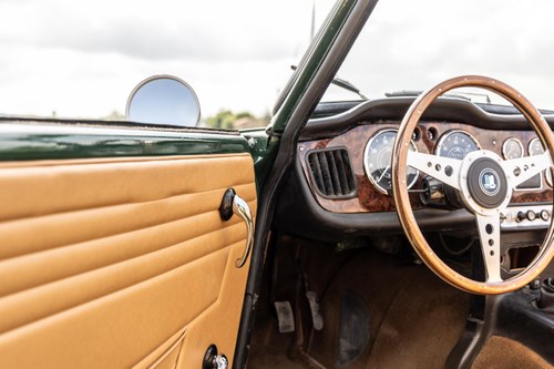 1967 Triumph TR4A IRS à venda (imagem 18 de 52)
