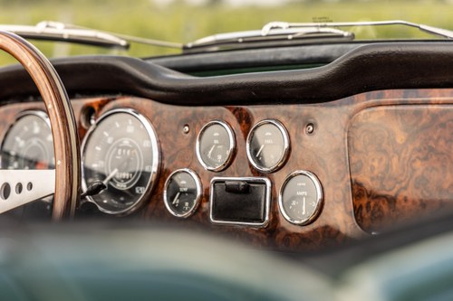 1967 Triumph TR4A IRS à venda (imagem 21 de 52)