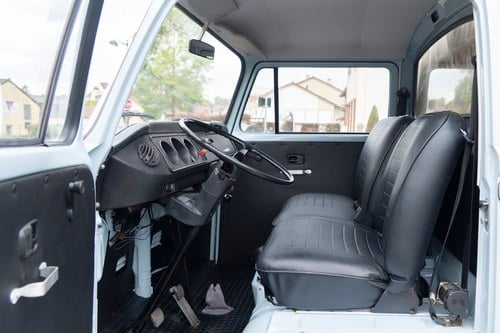1975 Volkswagen Type 2 Bay Window Single-Cab Pick-up à venda (imagem 28 de 83)