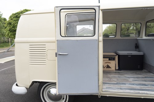 1967 Volkswagen T1 Ambulance till salu (bild 34 av 89)