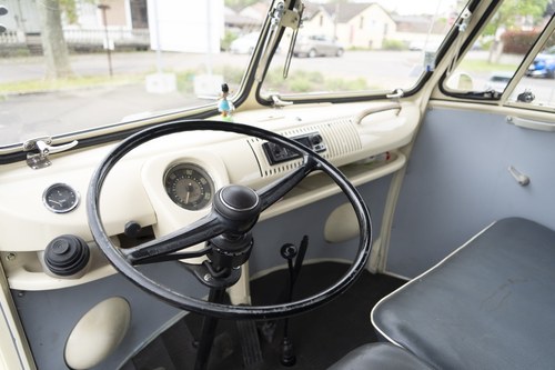 1967 Volkswagen T1 Ambulance till salu (bild 21 av 89)